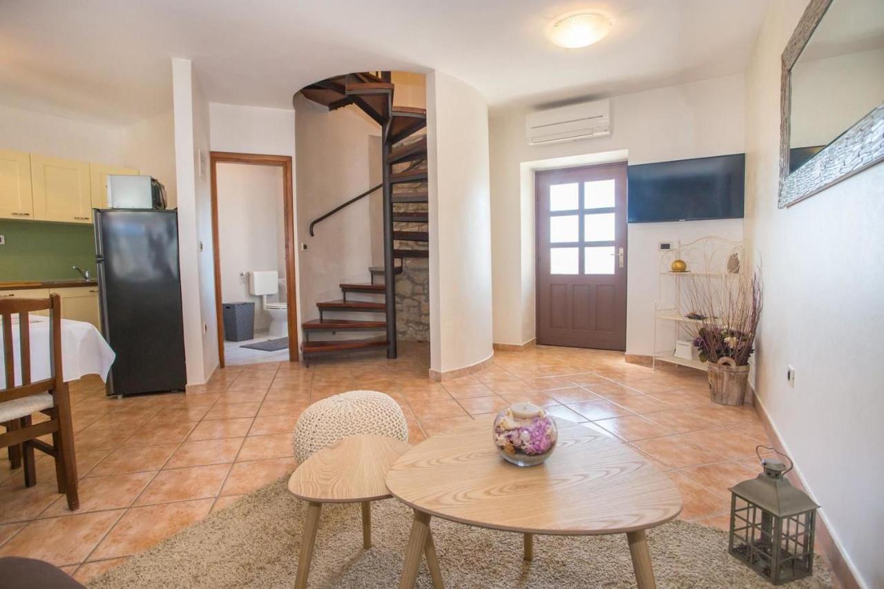 Apartment Nini Poreč Eksteriør bilde